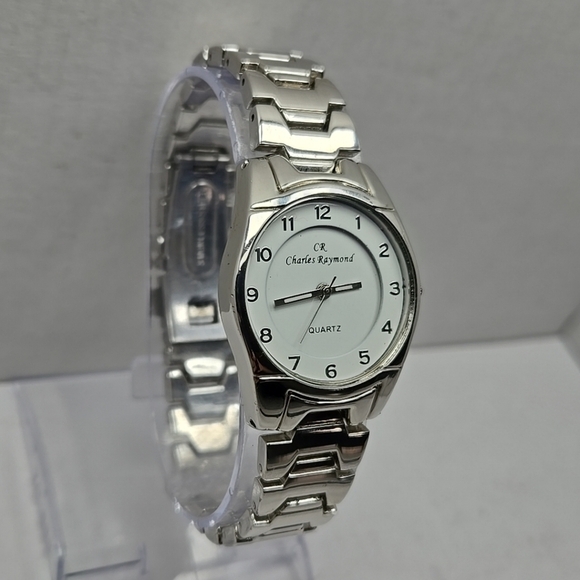 Womens Charles Raymond Silver Tone Quartz Watch New Battery V099BL - Picture 3 of 10